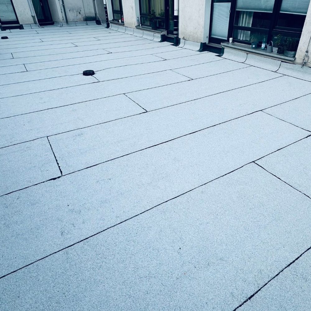 Sanchez Bedachungen - Kenzingen - Flachdaecher - Flachdachabdichtung - Steildachsanierung - Dachbegruenung - Terrassen - Balkonabdichtungen - Garagendachsanierung - Gaubenabdichtung - Plattenverlegung